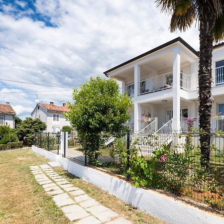 Pribetic Apartments Poreč Eksteriør billede