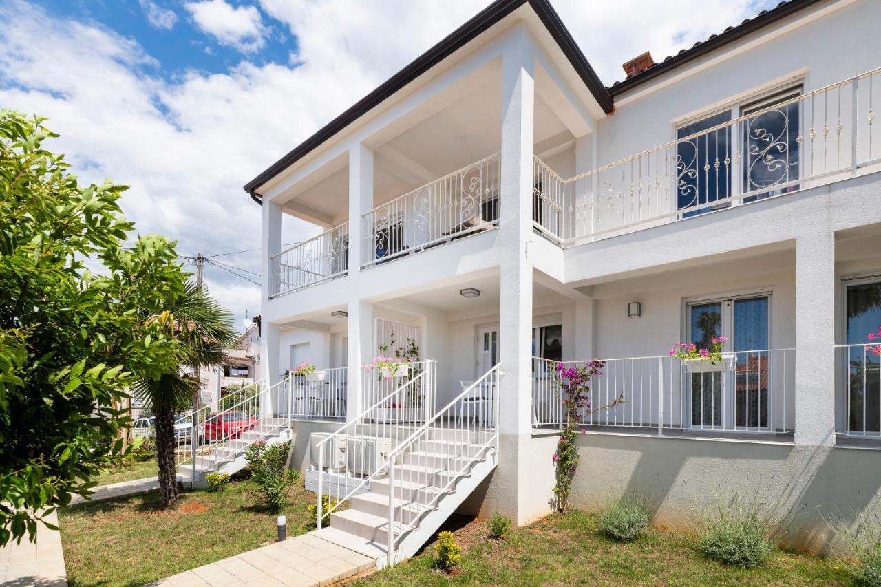 Pribetic Apartments Poreč Eksteriør billede