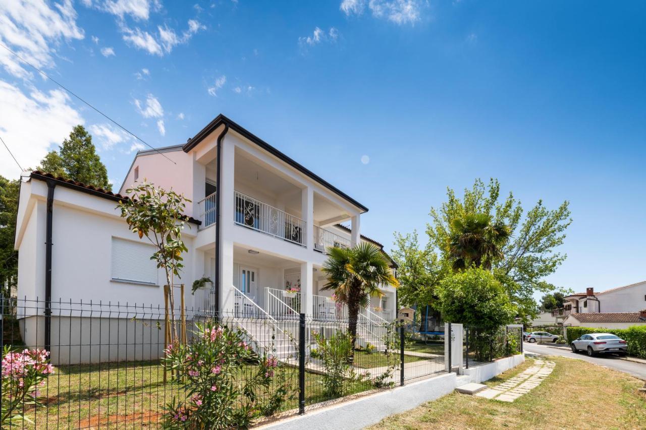 Pribetic Apartments Poreč Eksteriør billede